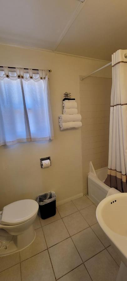 Husker Inn North Platte Ngoại thất bức ảnh